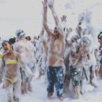 Party mousse durant l'été pour les jeunes comme les grands